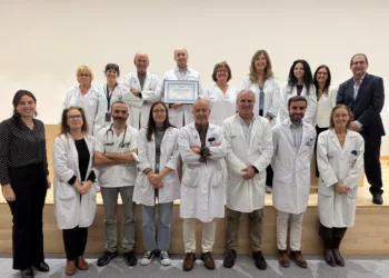 El Hospital Dr. Peset se acredita en la atención a personas con esclerosis múltiple