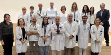 El Hospital Dr. Peset se acredita en la atención a personas con esclerosis múltiple