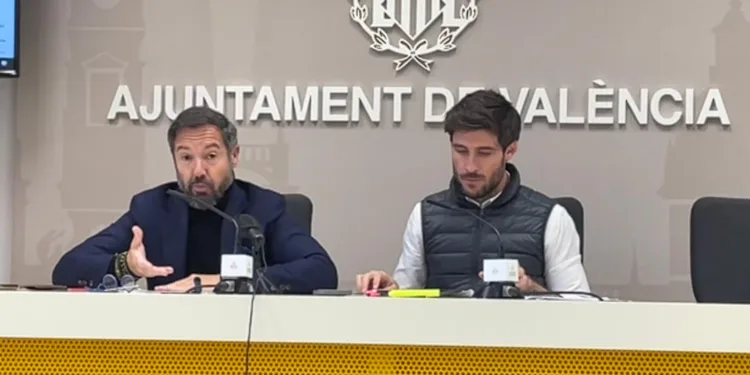 Juan Manuel Badenas, portavoz de Vox en el Ayuntamiento de Valencia, investigado por acusaciones falsas contra inmigrantes 1 Juan Manuel Badenas, portavoz de Vox en el Ayuntamiento de Valencia, investigado por acusaciones falsas contra inmigrantes