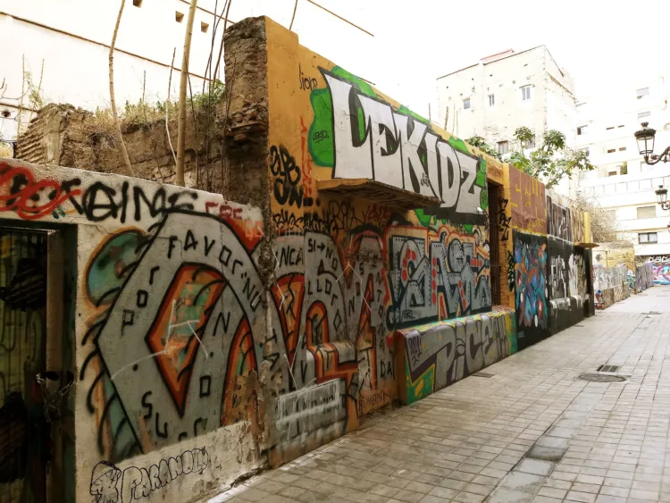 El refugio antiaéreo de la calle Espada entra en la Lista Roja de Hispania Nostra