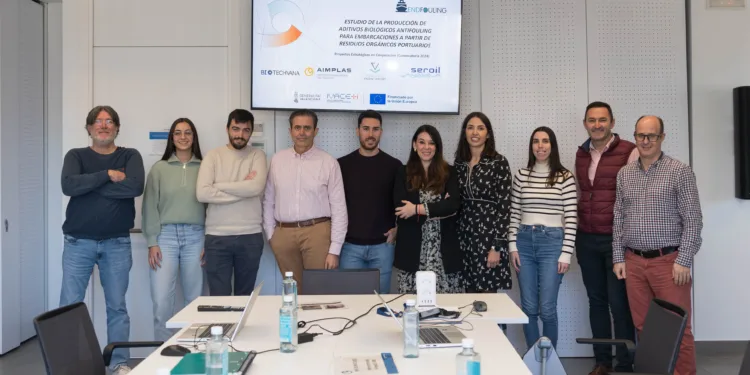 Un proyecto diseñará aditivos para ralentizar organismos marinos en las embarcaciones