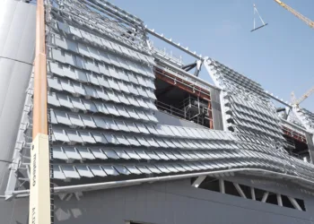 El Roig Arena estará recubierto por una piel de 8.600 lamas cerámicas con textura de balón de baloncesto