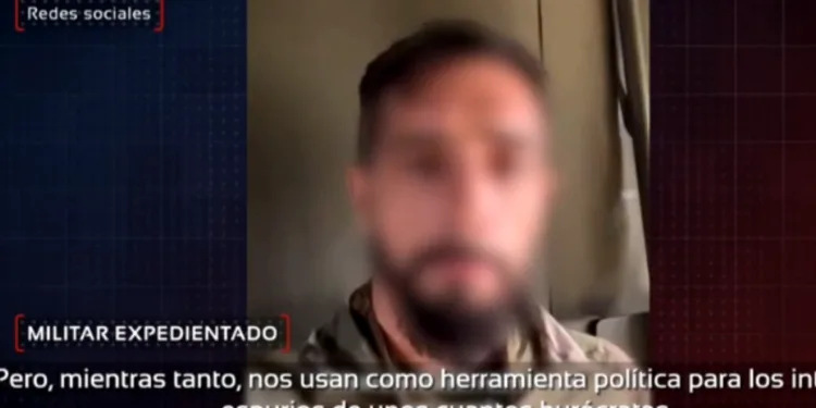 El caso de Eric: un soldado expedientado por denunciar la inacción durante la crisis de la DANA