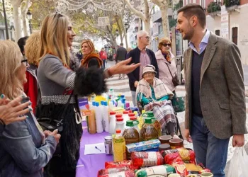 La Semana Santa de Gandia recoge ayuda solidaria a favor del Comedor Social, los franciscanos y los damnificados por la DANA 1 La Semana Santa de Gandia recoge ayuda solidaria a favor del Comedor Social, los franciscanos y los damnificados por la DANA en su campaña de Navidad