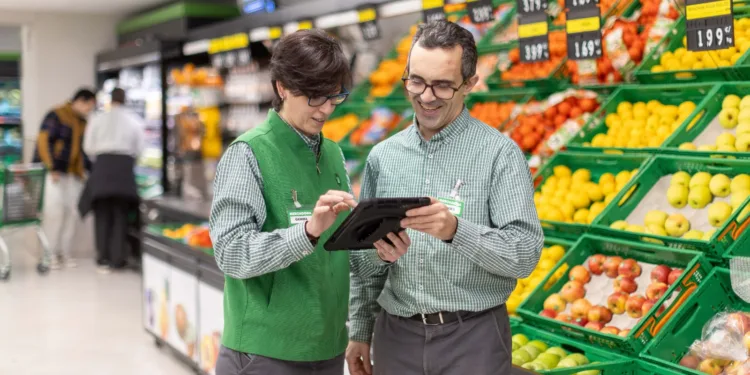 Mercadona sube un 8,5% el sueldo a toda su plantilla desde enero de 2025 1 Mercadona sube un 8,5% el sueldo a toda su plantilla desde enero de 2025