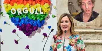 Dos jóvenes acaban en el hospital este fin de semana en Valencia al grito de "julandrones" agredidos por una pandilla de veinteañeros