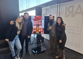 Joe Burger se reinventa y estrena en Valencia El señor de las hamburguesas, su primer thriller gastronómico