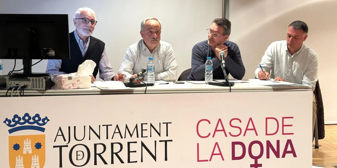 Torrent escucha a las 23 asociaciones vecinales en sus reivindicaciones de los barrancos 1 Torrent escucha a las 23 asociaciones vecinales en sus reivindicaciones de los barrancos