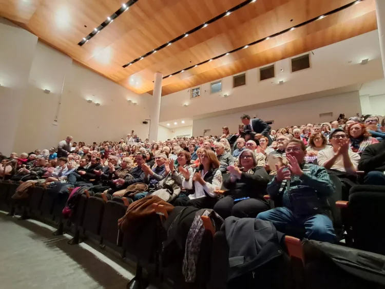 Ple absolut en el Concert de Nadal de Lo Rat Penat en el Palau de la Música de Valéncia