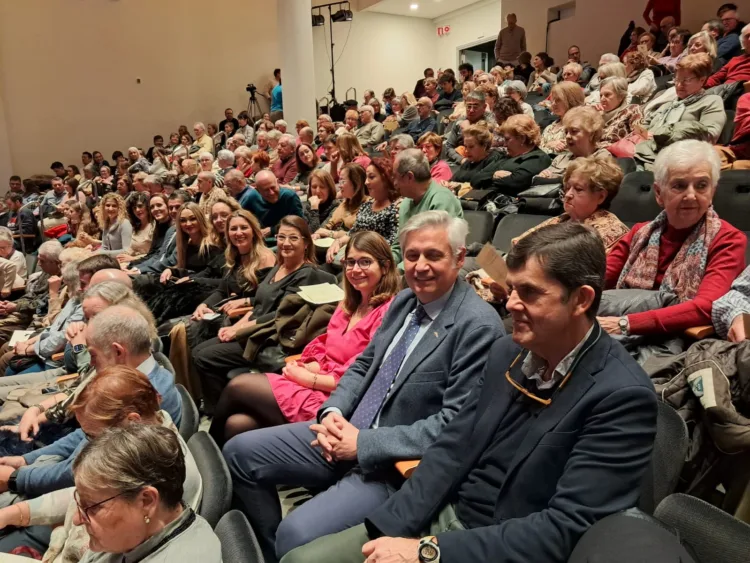 Ple absolut en el Concert de Nadal de Lo Rat Penat en el Palau de la Música de Valéncia