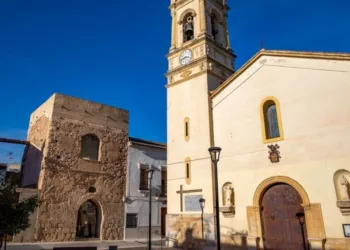 Restauración del campanario y la Iglesia de San Miguel de Massalavés