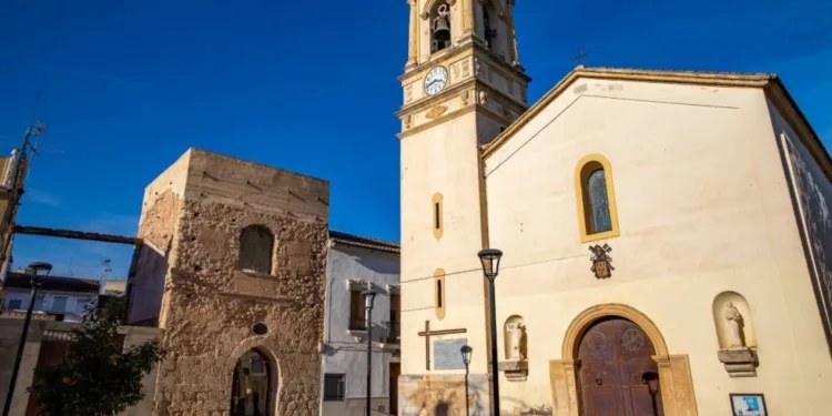 Restauración del campanario y la Iglesia de San Miguel de Massalavés 1 Restauración del campanario y la Iglesia de San Miguel de Massalavés