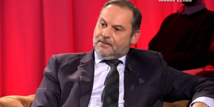 Ábalos se abre a pactar con la Fiscalía y acusa a Koldo y Santos Cerdán de prácticas corruptas 1 Ábalos se abre a pactar con la Fiscalía y acusa a Koldo y Santos Cerdán de prácticas corruptas