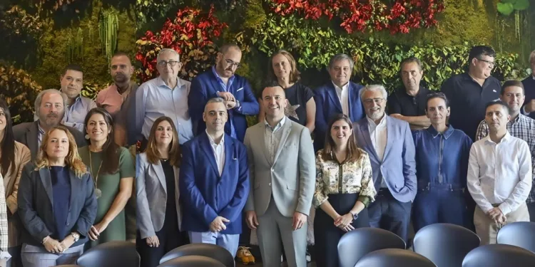 AMDComVal suma cuatro nuevos medios y se consolida como la mayor asociación de medios digitales de la Comunitat Valenciana 1 AMDComVal suma cuatro nuevos medios y se consolida como la mayor asociación de medios digitales de la Comunitat Valenciana