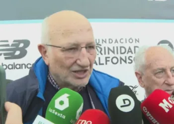 Juan Roig lo tiene claro: "La coordinación de la crisis ha sido muy muy mala" y ahora pide menos ruido y ponerse a trabajar 4 Juan Roig lo tiene claro: «La coordinación de la crisis ha sido muy muy mala» y ahora pide menos ruido y ponerse a trabajar