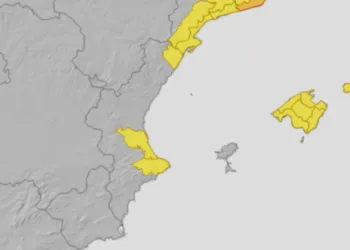 Aviso amarillo en algunos punto de la costa de la Comunitat Valenciana por lluvias intensas