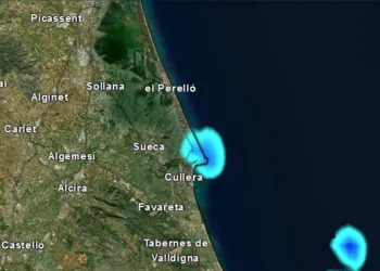 Una intensa lluvia sacude de nuevo la zona del Faro de Cullera