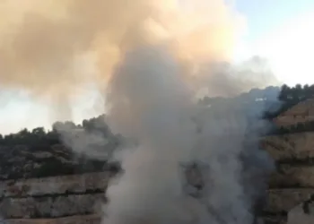 Sigue el incendio del vertedero de la #DANA en Alberich y el incendio de Catarroja calcinó anoche decenas de coches