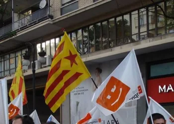 Lo Rat Penat denuncia els atacs de valencianofòbia de Compromís 4 Lo Rat Penat denuncia els atacs de valencianofòbia de Compromís