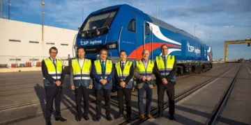 CSP Logitren bautiza como Valencia a la nueva locomotora E4001