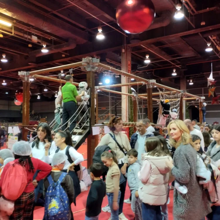 Expojove, más feria de la infancia que de la juventud