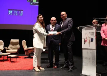 De congresos sobre Semana Santa en Sevilla, Gandía, Medina del Campo y misa funeral por la dana