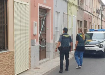 La Guardia Civil detiene en Sueca a los ladrones de casas con personas en su interior