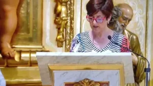 De Compromis y sus incumplimientos de no asistir a procesiones y oficios religiosos. Que dimitan 2 herrada a punt compromis