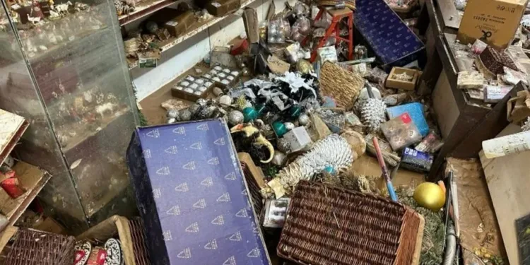 Algemesí se queda sin belenes: la tienda ‘El Pesebre’ no supera la riada 1 Algemesí se queda sin belenes: la tienda ‘El Pesebre’ no supera la riada