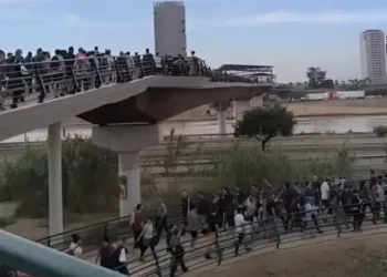 La Torre renombra el puente de la solidaridad: homenaje ciudadano a los héroes anónimos de la DANA