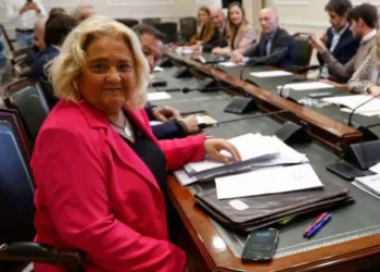 El Ayuntamiento de Valencia tarda sólo 25 días en pagar a sus proveedores 10 El Ayuntamiento de Valencia supera al cierre de julio los registros de ejecución de inversiones de todos los años de Compromis-PSOE