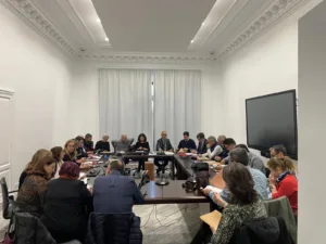 Las carpas de las Fallas de 2025 se instalarán el 4 marzo y las verbenas el día 8 2 mesa dialogo fallero 2