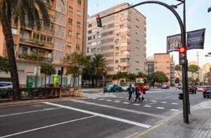 Movilidad habilita 4 nuevos pasos de peatones en el centro y noreste de Valencia 2 paso peatones 2