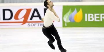 Patinaje sobre hielo: Olivia Smart, Tim Dieck y Tomás Guarino obtienen el billete al Europeo y Mundial 2025