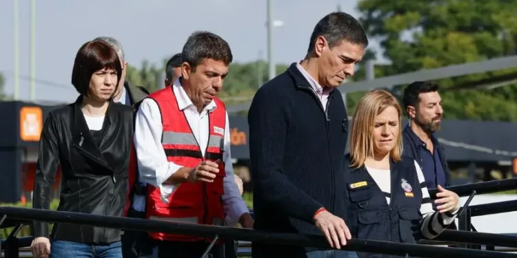 De congresos sobre Semana Santa en Sevilla, Gandía, Medina del Campo y misa funeral por la dana