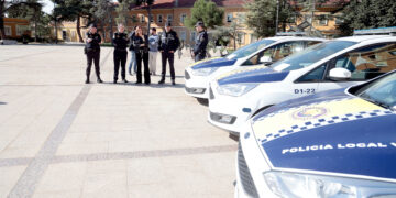 Valencia deteniene a dos okupas de una vivienda por amenazas e intento de apuñalamiento a un albañil