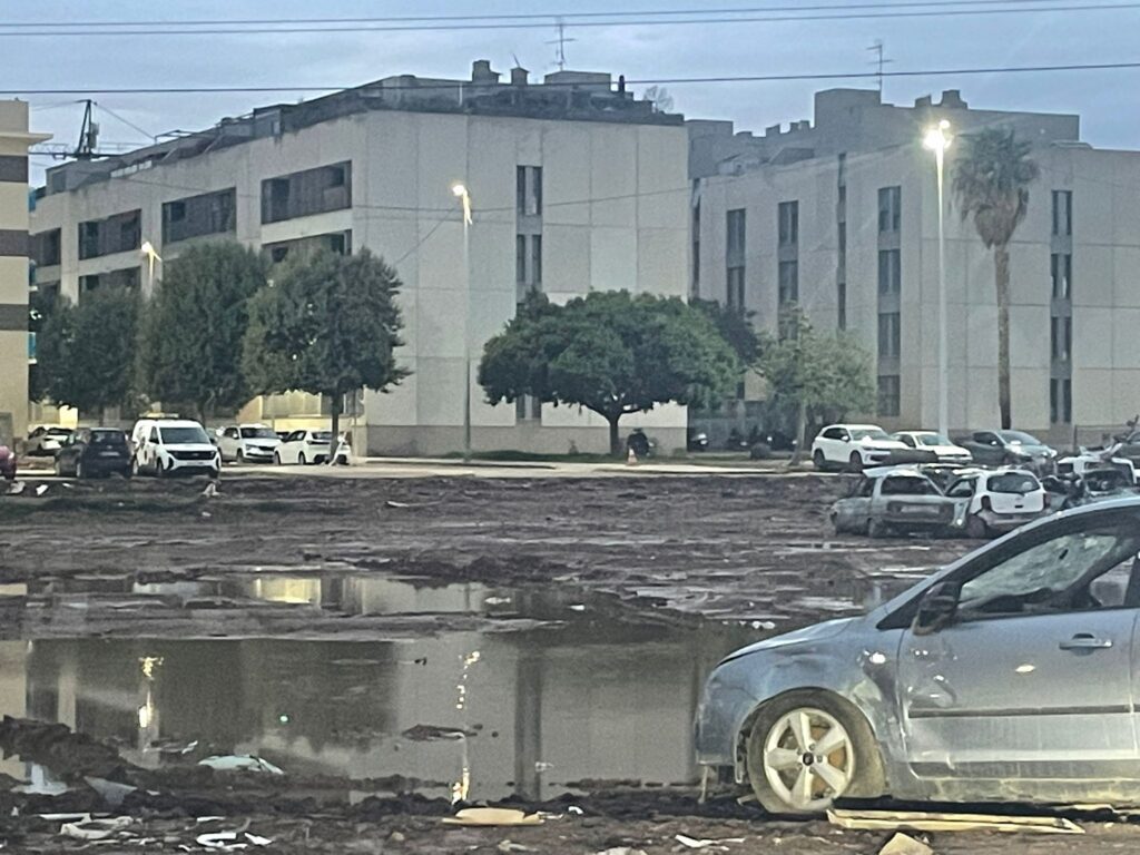 Desescalada tras la DANA en Valencia: 28 municipios siguen en Emergencia 2 5 185ba990 bbdb 476e b5d2 be2ac9d83655 copia