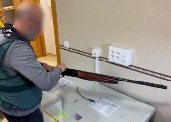 Detenido por disparar con una escopeta desde el balcón de su vivienda en Alicante