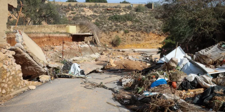 Las obras de reconstrucción del Camino dels Arquets de Torrent superan el millón de euros