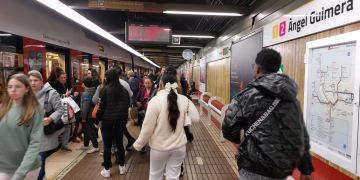 Caos en el subsuelo: El sindicato de maquinistas convoca huelga en Metrovalencia en plenas Fallas