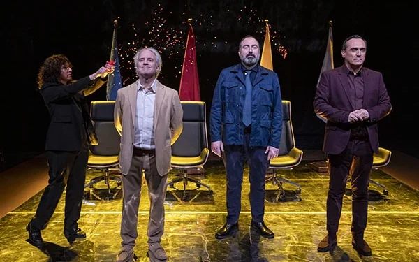 El Palau de Congressos de Peníscola acoge la representación de la comedia ‘La corporació’