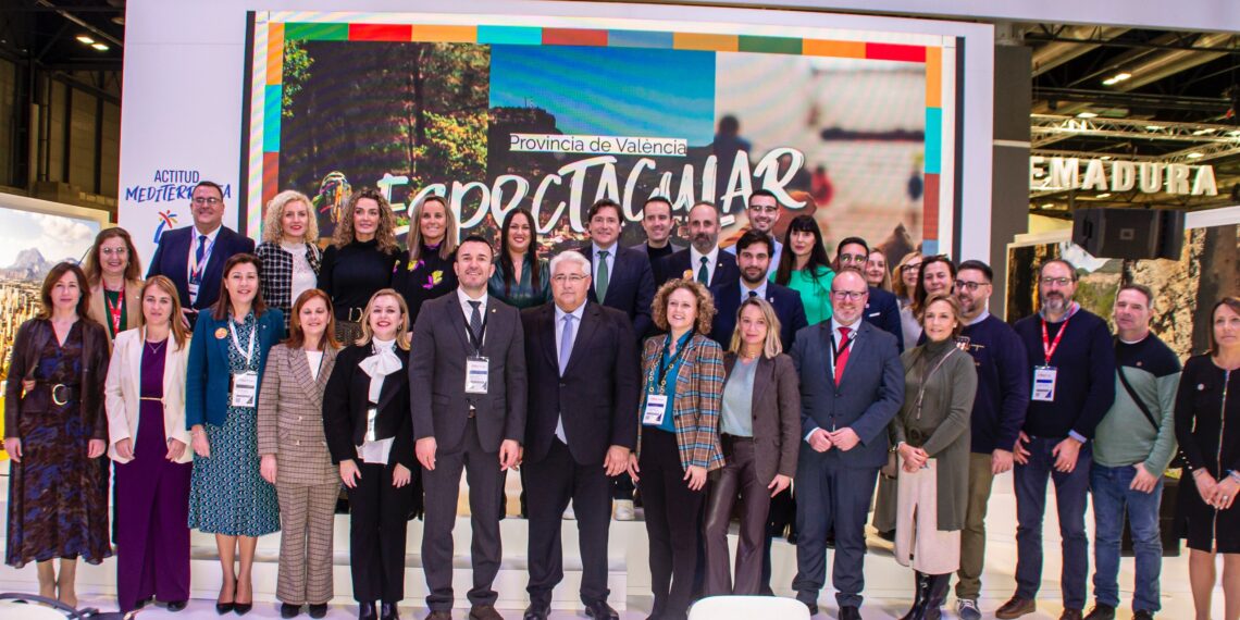 Valencia Turisme brilla en FITUR 2025: más de 40 presentaciones y una explosión de tradición y modernidad