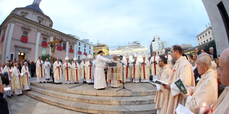 El arzobispo de Valencia pide en la apertura del Año Jubilar abrirnos a la renovación y ser testigos de esperanza 1 El arzobispo de Valencia pide en la apertura del Año Jubilar abrirnos a la renovación y ser testigos de esperanza