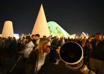 Observación astronómica para todos los públicos con cinco telescopios en el Umbracul