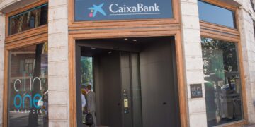 Caixabank aumenta en un 60 % en la concesión de hipotecas respecto a 2023