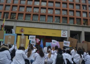 Los médicos se movilizan contra el borrador del Estatuto Marco del Ministerio de Sanidad