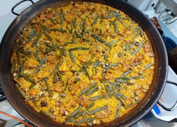 Sueca, capital mundial de la paella, exhibe en Fitur la riqueza de su cultura gastronómica
