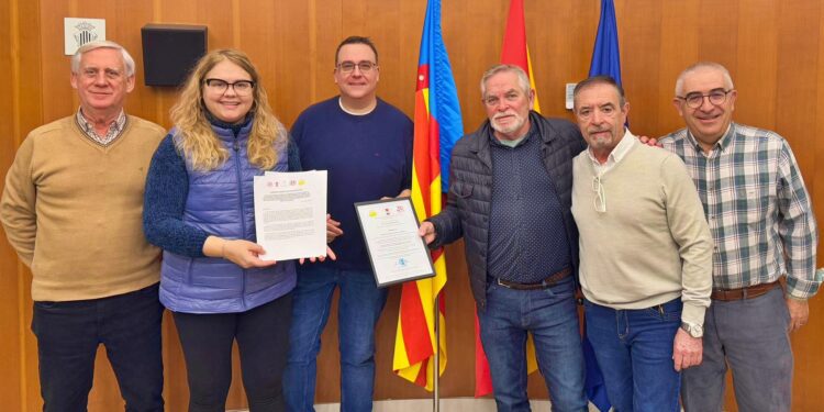 Massamagrell sella un hermanamiento histórico entre dos grandes rutas de peregrinación: el Santo Grial y Santiago