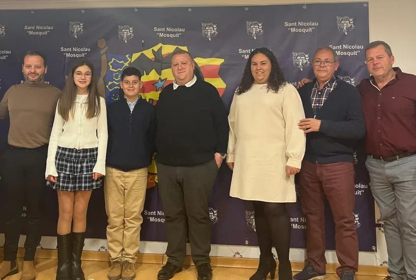 La Falla Sant Nicolau «Mosquit» de Gandia presenta sus bocetos