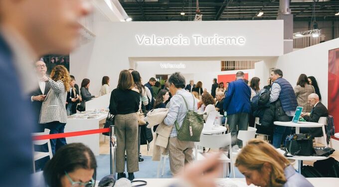 Turisme Diputació de Valéncia presenta en FITUR su campaña de turismo «Te mereces Valencia»
